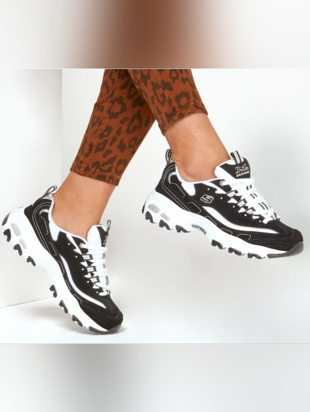 Skechers D'Lites Biggest Fan Sneakers 9.5 Wide Fit Memory Foam Crystal Glitter